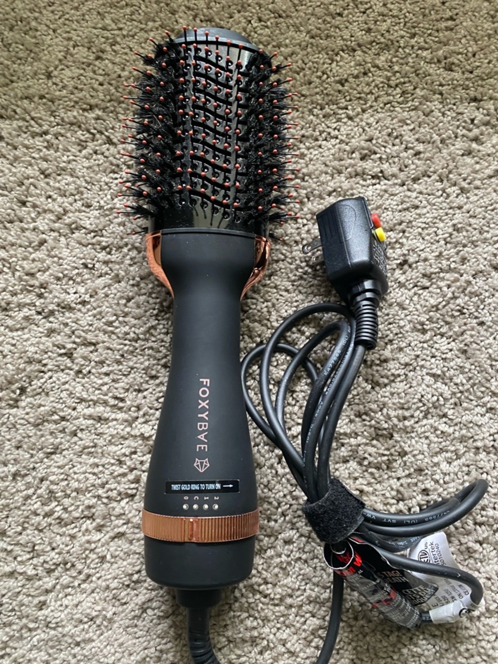 FoxyBae Black and Rose Gold One-Step Volumizing Hot Air Brush